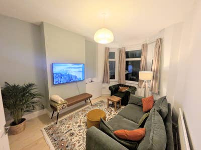 Double bedroom Main Photo
