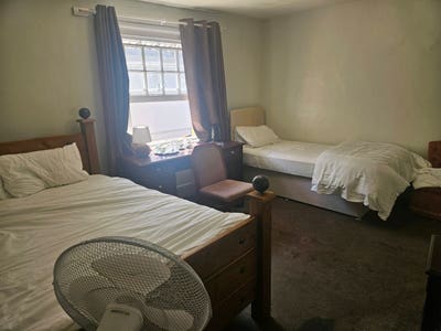 3double and one family ensuite rooms available  Main Photo