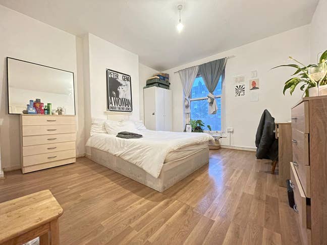 Big Room for a Single Person Stoke Newington Main Photo