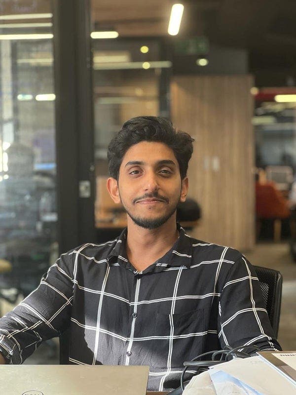 Looking for double/single room Main Photo