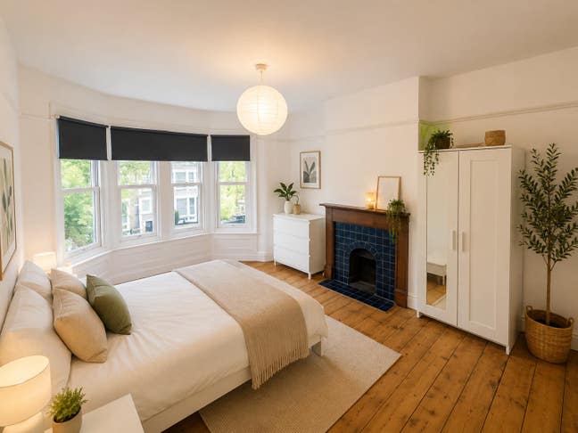 Room for Rent in 5-Bedroom House - Horfield Main Photo