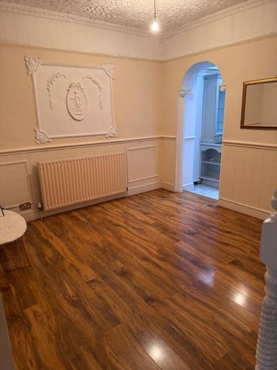 One Bed Space  Available – E6 - 2 Sharing Room Main Photo