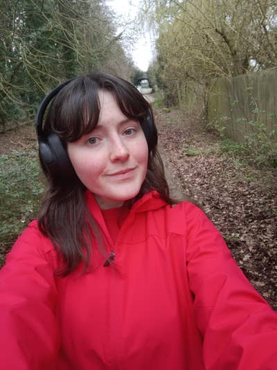Professional Female seeks a double room Main Photo