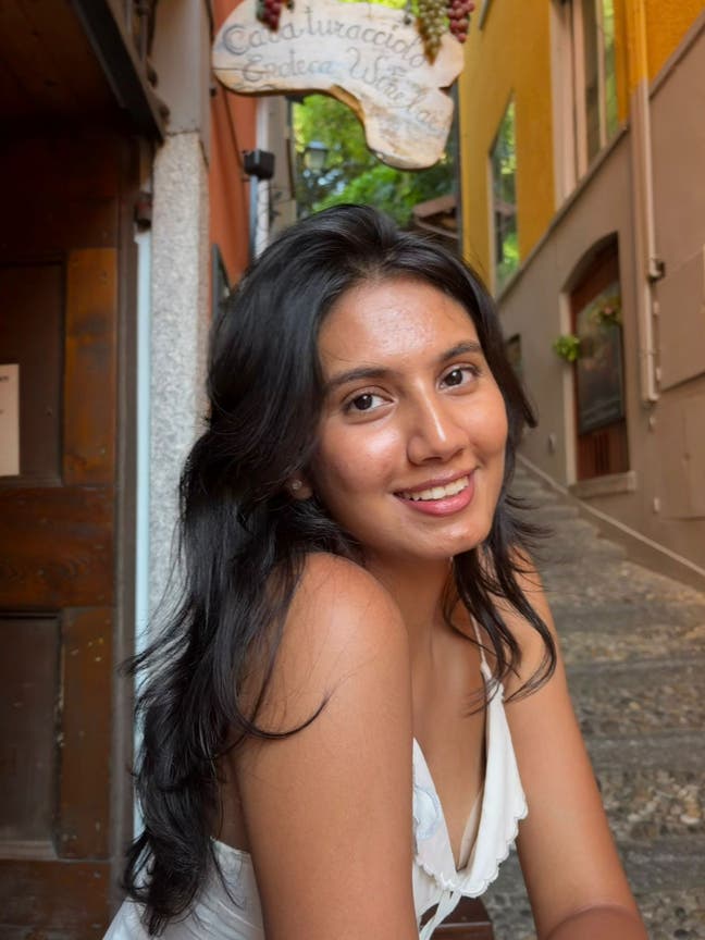 Professional Female seeks a double room Main Photo