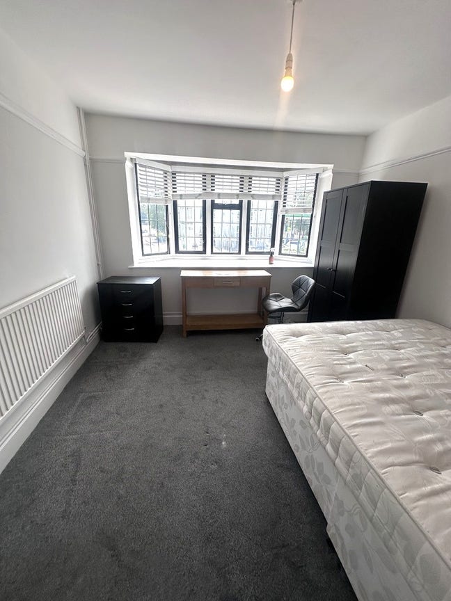 Double room, Fully Furnished Main Photo