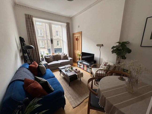 Flat to let for fringe Main Photo
