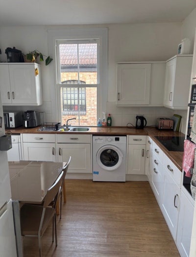 Large Room in Bethnal Green Main Photo