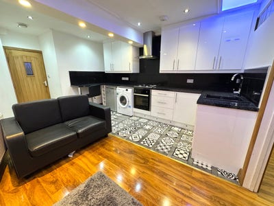 ***Delightful One Bedroom Flat to Rent, E2*** Main Photo