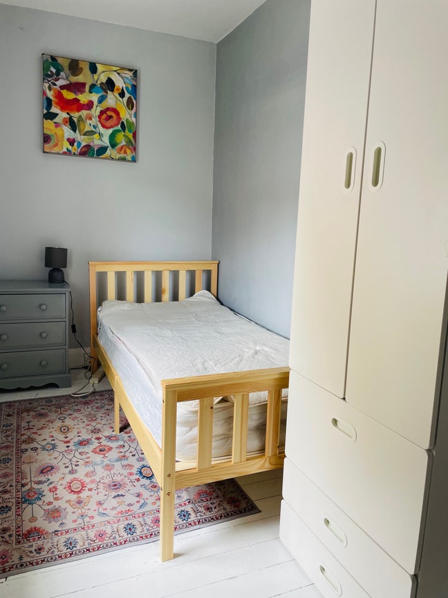 Single room to let Main Photo