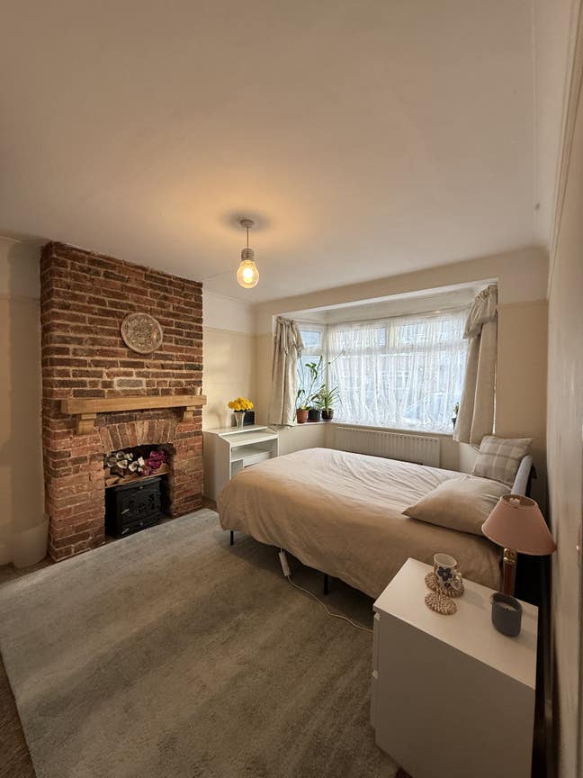 Large Double Room- Whitton- for Single Occupancy  Main Photo