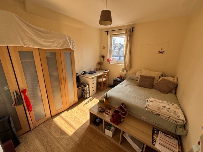 Spacious Double Room in Earlsfield  Main Photo