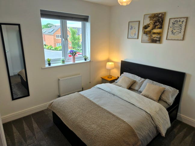 Double room +  Separate Office + Bathroom Main Photo