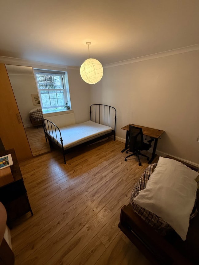 Double Room in Stoke Newington move-in ASAP Main Photo