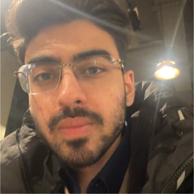 Professional Male seeks a single or double room Main Photo