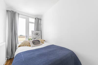 🏡1/2 Deposit!! 💡 Affordable Room - Bills inc.🚉 Main Photo