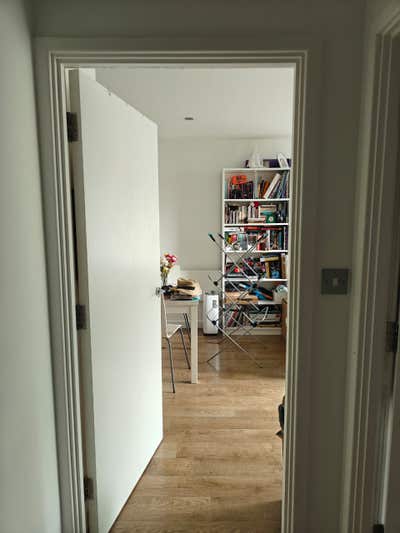 URGENT - Bedroom in 2 bed sunny flat by Brick Ln Main Photo