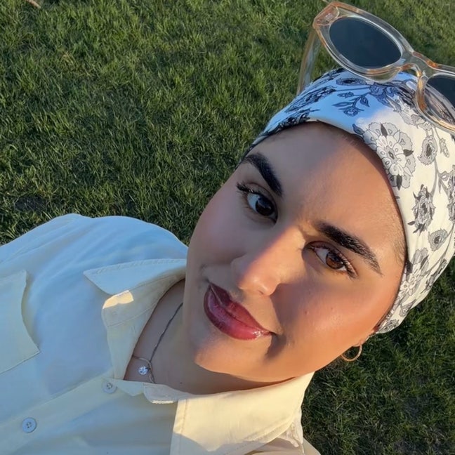 Young female looking for female only  house share  Main Photo