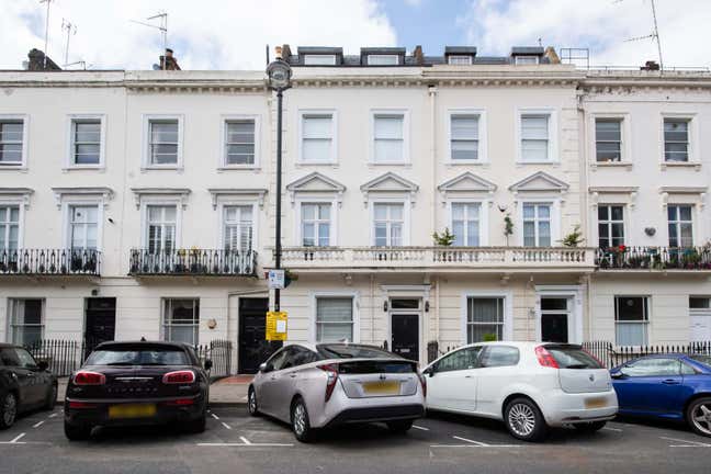 🏡✨ Double Room with Private Patio | Pimlico Main Photo