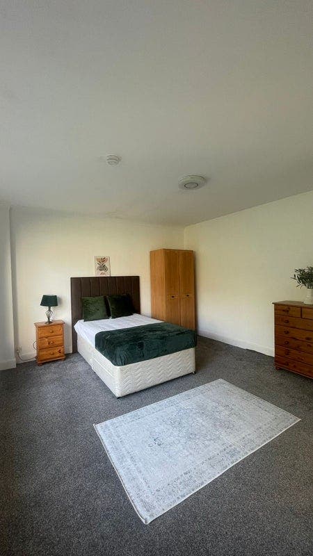 Double room in a lovely shared house-BH1 Main Photo