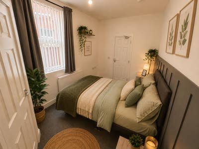 ✨ Modern Double En-Suite – Ready to Move In 🔑 Main Photo
