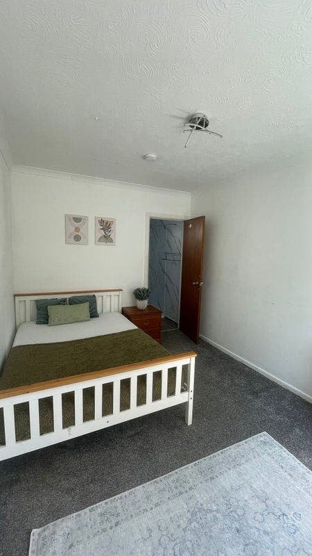 Ensuite, double room in a lovely shared house-BH1 Main Photo