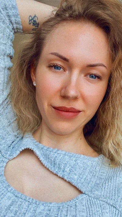 Professional Female seeks a double room Main Photo