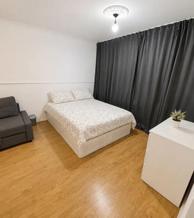 Double Room|Canary Wharf|Couples Ok|All Bills incl Main Photo
