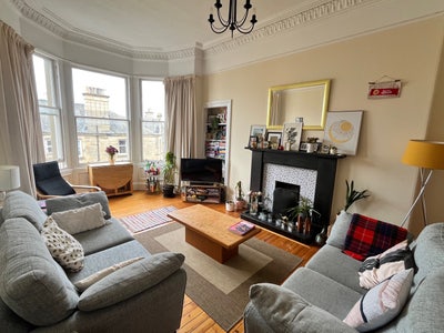 Room for rent in lovely Morningside flat  Main Photo