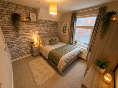 ✨ Beautiful Double En-Suite Room Available in DN1  Main Photo