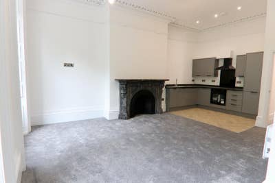 Unique two-bedroom duplex apartment Wakefield! Main Photo