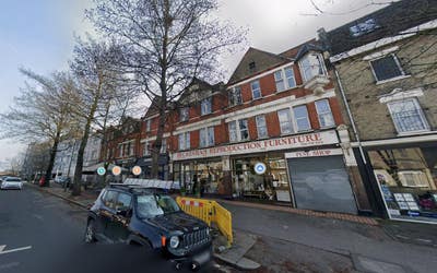DSS - Double Room Available in Crystal Palace BR3 Main Photo