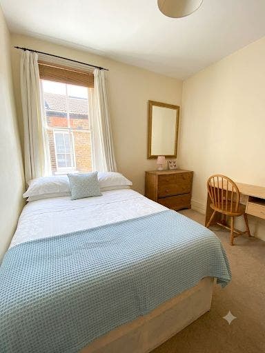 4 Bedroom flat available NOW!!! Main Photo