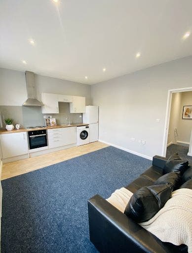 1-Bedroom Flat Available Now Main Photo