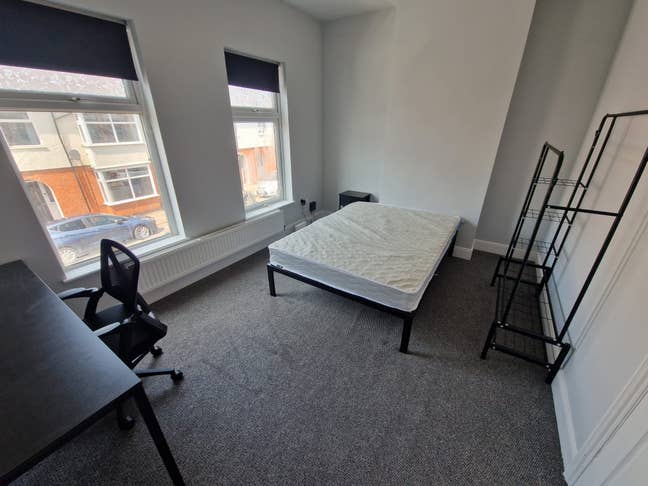 Large Double Room to Rent – Northampton Town Main Photo