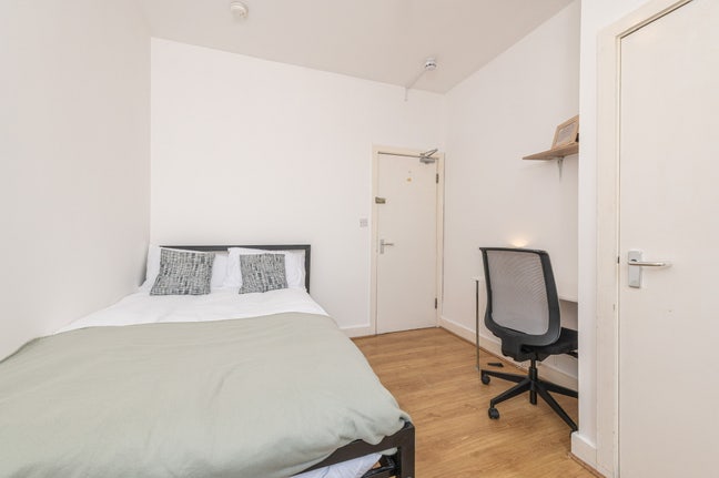 🌟 Beautifully Refurbished Home | Bills Inc! Main Photo
