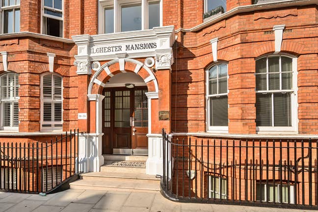 Room For Rent - High Street Kensington  Main Photo