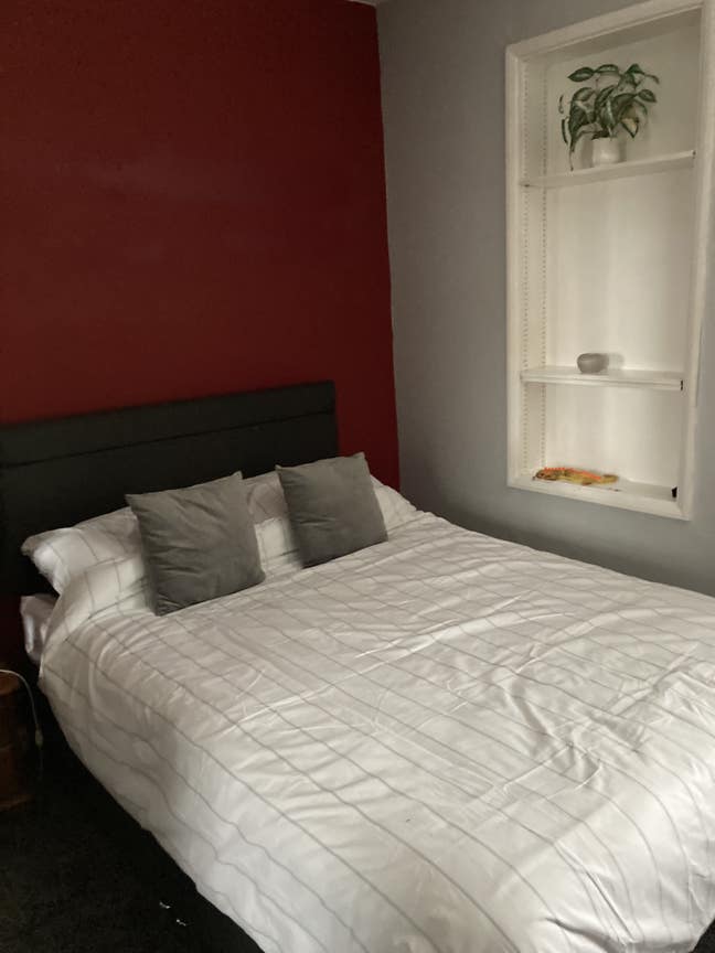 Double bedroom for rent Main Photo