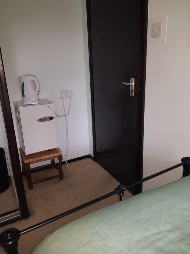 Pleasant Single Room in Shared House Main Photo