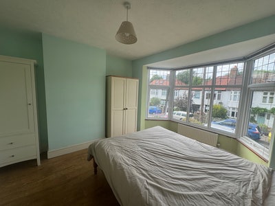 Master bedroom and study available in Iffley Main Photo