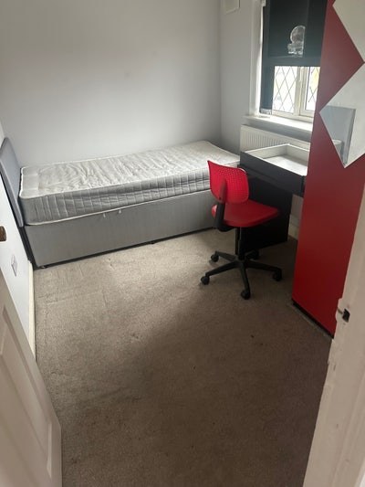 Single Room to rent near heathrow Main Photo