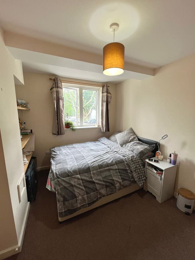 Brand New 4 Bed With a Garden Main Photo