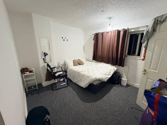Beautiful Furnished Rooms-IG11  Main Photo