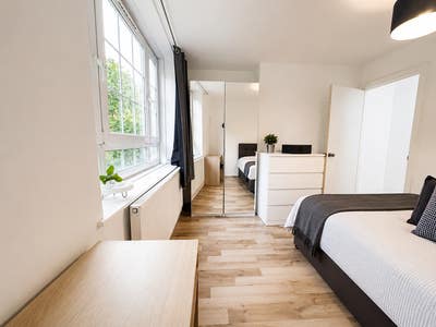 ⭐ Big Double Room in Aldgate East / Zone 1 Main Photo