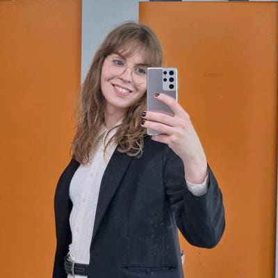 queer creatives looking for a room! Main Photo