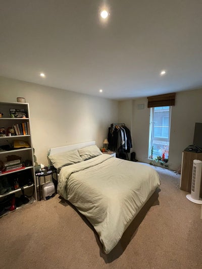 Large double room to rent in Deansgate  Main Photo