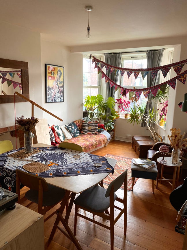 Short Stay Lower Clapton/Hackney Downs. 2 Bed Flat Main Photo