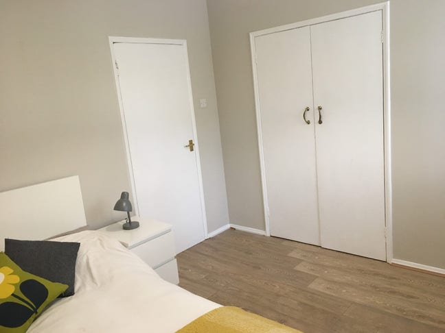Double Room in Refurbished Flat Chiswick W4 Main Photo