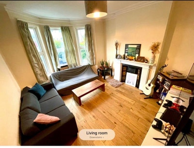 Bright double room in a friendly Harringey house Main Photo