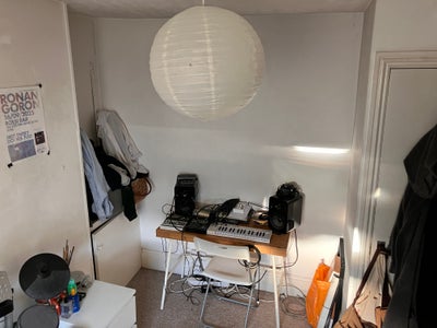 Bright Single Room - Near the Sea  Main Photo