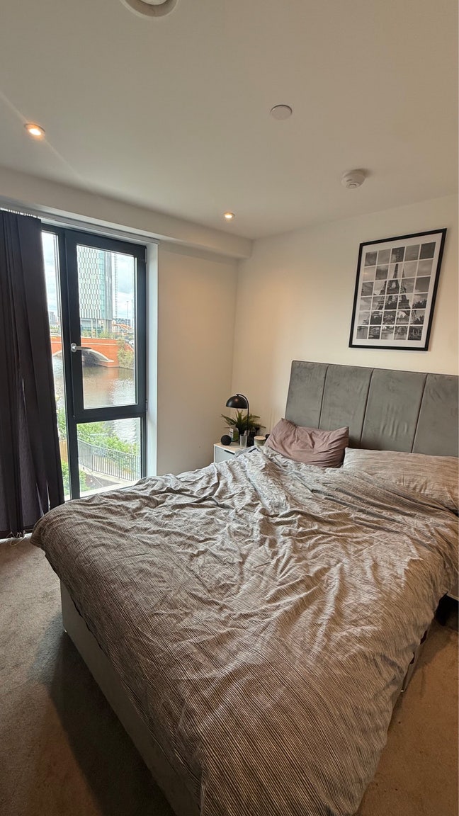 1 bedroom for rent in Salford  Main Photo